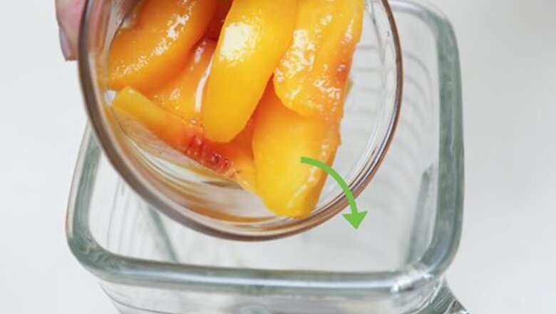 How to Make a Peach Smoothie
