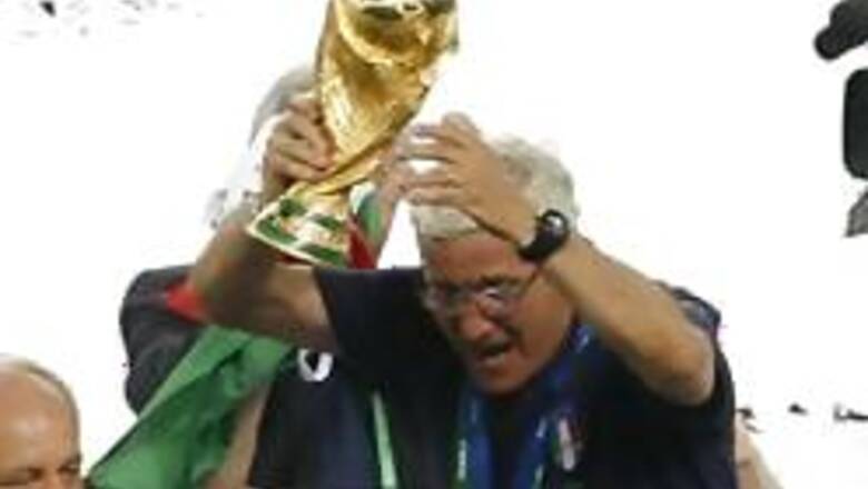 Italy's press salute victorious Lippi