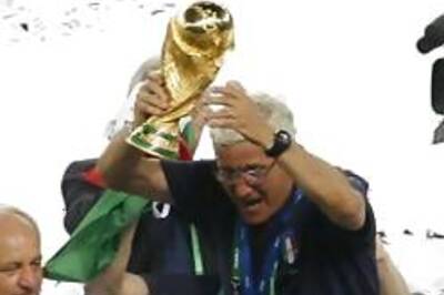 Italy's press salute victorious Lippi