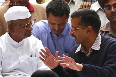 Arvind Kejriwal returns to Jantar Mantar after 4 years to join his 'guru' Anna Hazare's protest