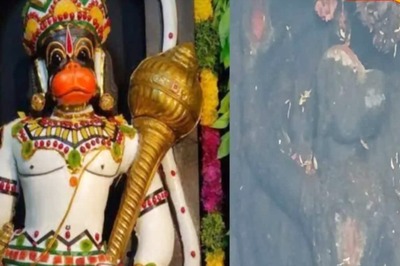 This Hanuman Temple In Tamil Nadu Remains Submerged During The Monsoon Season