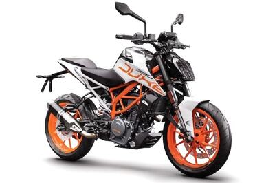 KTM Duke 390 With White Color Scheme Launched in India, Bookings Open