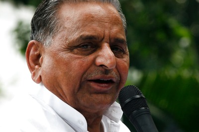 Mulayam Singh in Critical Care Unit, 'Being Treated by Specialists'; SP Workers Offer Prayers in UP Temples