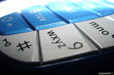 Briton smashes world texting record