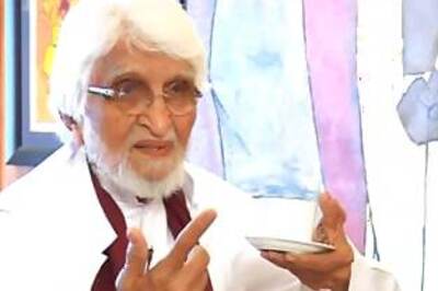 MF Husain gives up his Indian passport