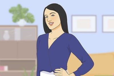 How to Radiate Feminine Energy to Attract a Man: 11 Foolproof Tips