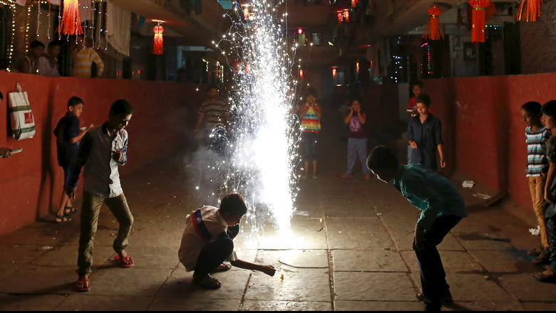 Ahead of Diwali, Delhi Govt Puts Blanket Ban on Sale of Firecrackers Till January 1