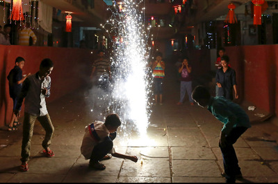 Ahead of Diwali, Delhi Govt Puts Blanket Ban on Sale of Firecrackers Till January 1