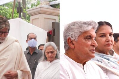 Pt Shivkumar Sharma Funeral: Amitabh Bachchan, Javed Akhtar, Hariprasad Chaurasia Pay Their Last Respects