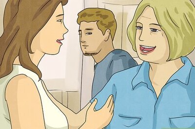 How to Handle Parents Playing Favorites As an Adult