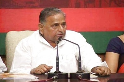 Mulayam Singh Yadav appeals to Muslims to vote unitedly for SP