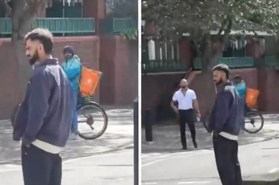 GOAT Ko Aise Khula Mat Chodo! Virat Kohli Spotted on the Streets of London | WATCH