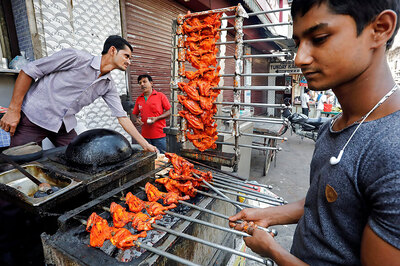 Under What Law Does a Street Vendor Require License to Sell Meat, Delhi HC Raps NDMC