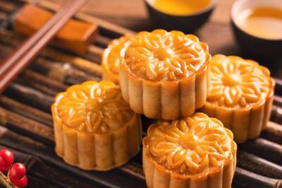 China's Latest Crackdown is Against Expensive Cakes. News18 Explains Why Beijing's After Holiday Dessert