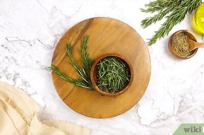 How to Make Rosemary Oil