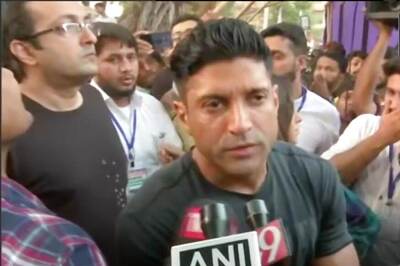 'There Seems to be Discrimination': As Thousands Hit Mumbai Streets Against CAA, Farhan Akhtar Speaks Out