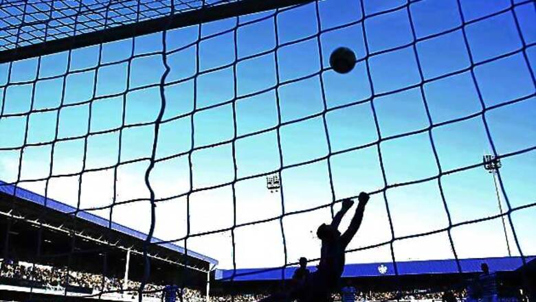 English Premier League agrees away ticket price freeze