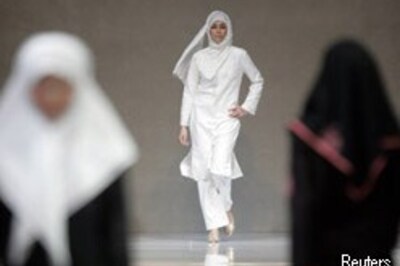 Faithful and fashionable: Islamic clothes turn heads
