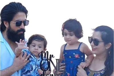 Yash Goes on Yacht Ride with Kids and Radhika Pandit for Yatharv's 1st Birthday, Watch Video