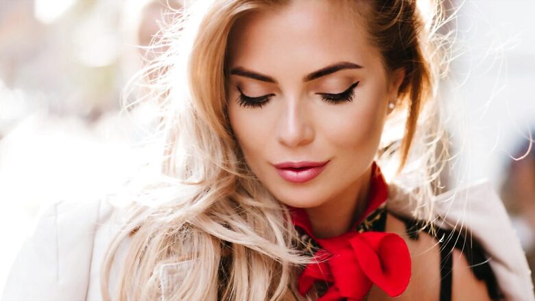 Embracing Elegance: The Perfect Latte-Inspired Makeup Look by Beauty Innovators