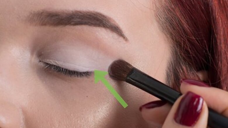 How to Create Glossy Eyelids