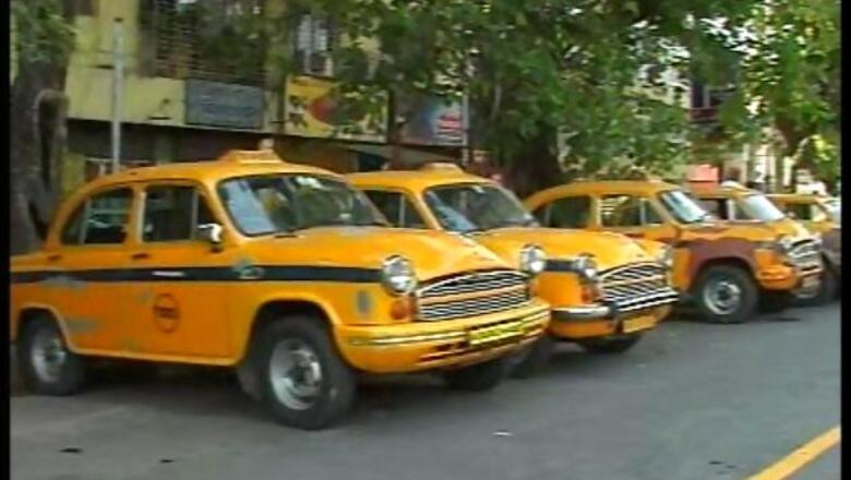 Kolkata: Taxi strike hits commuters
