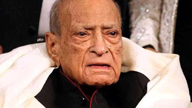 No improvement in actor AK Hangal's condition