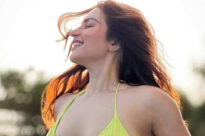 Sexy! Shama Sikander Is 'Chasing Sunshine, Making Waves' In a Hot Neon Bikini | Photo