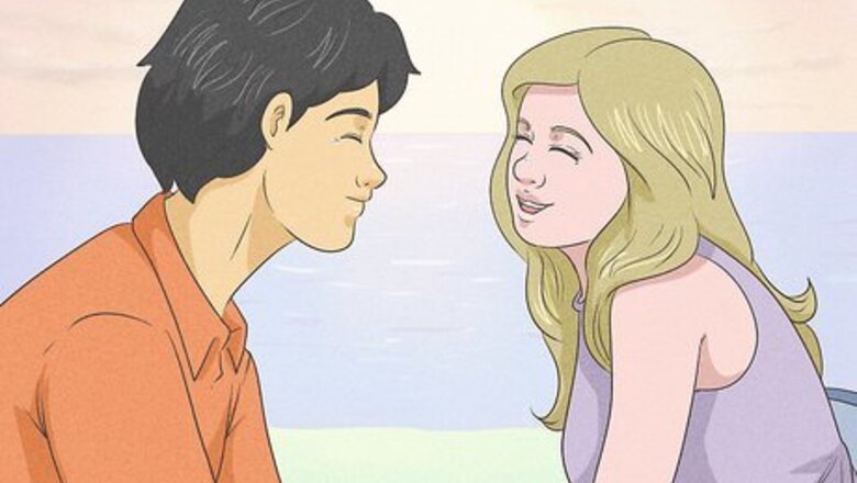 How to Ask a Female Friend out on a Date