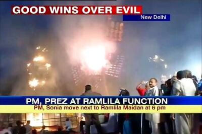 Delhi: President, PM, Sonia attend Dussehra function