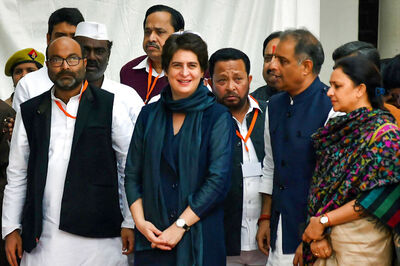 Priyanka Gandhi Arrives on a Two-day Visit to Lucknow Ahead of Mega Rally in Delhi