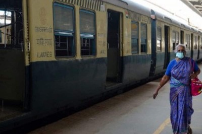 Chennai: Man Held for Obscene Act in Front of Woman Journalist in Ladies' Compartment of Suburban Train