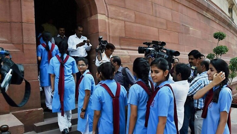 Srinagar: Group of Students Asks CBSE to Allow Them to Modify NEET Application