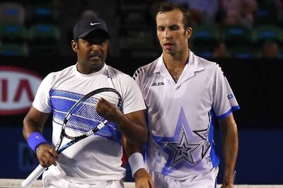 Paes-Stepanek crash out of Australian Open men's doubles