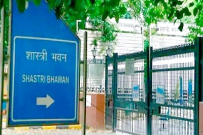 Delhi Civic Body Inaugurates First Toilet for Third Gender Near Shastri Bhawan