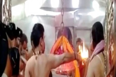 Ujjain’s Mahakal Temple Employee Rigs UPI QR Code to Swindle Donations