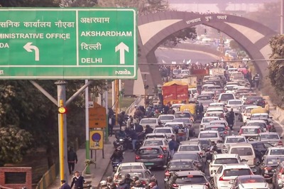 Behind the Green Signs: How Colour Shapes Highway Information in India