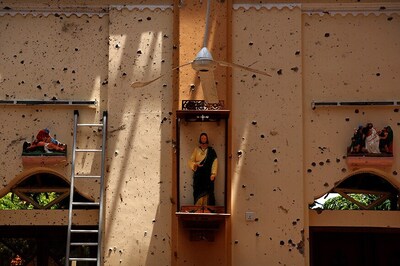 Sri Lanka Forces Lending Rate Cuts on All Banks As Economy Struggle Since Easter Attacks