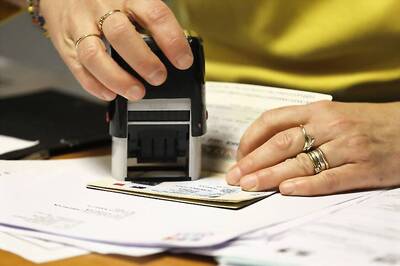 Substantial Increase in Denial of H-1B Visa Petitions of Indians, Says Report