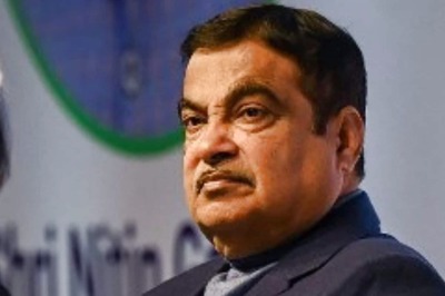Govt Defers Proposal to Make 6 Airbags Mandatory in Cars by One Year to October 2023, Says Union Min Nitin Gadkari