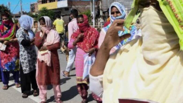 India Records 35,662 COVID-19 Cases, 281 Deaths