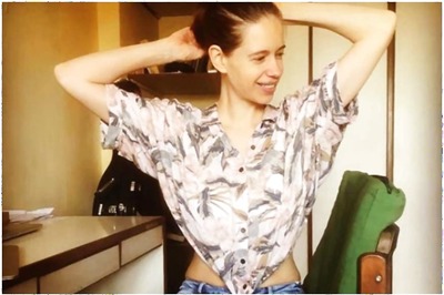 Kalki Koechlin Tries Shoulder Workout Before Feeding Her Baby
