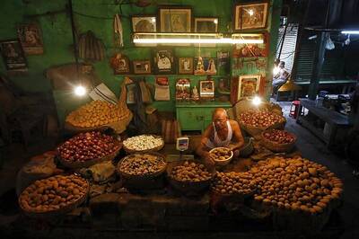 Still in negative, India's inflation rate dips to historic low