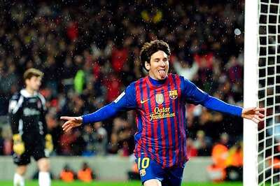 La Liga: Messi sinks Granada in record show