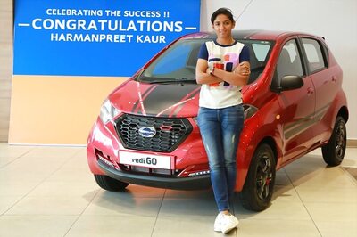 Video – Cricketer Harmanpreet Kaur Gifted Datsun redi-GO