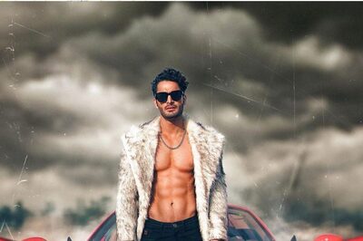 Bigg Boss 15 Fame Umar Riaz Flaunts Chiselled Abs in 'Mera Suffer' Song Poster