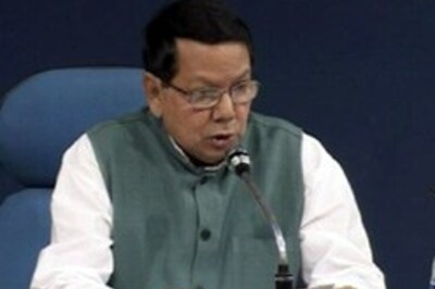 Centre bows, Broadcast Bill off Monsoon menu