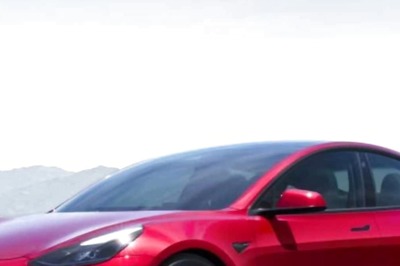 Totaled Tesla Sold For Parts in US Comes Back 'Online' in Ukraine, Owner Shares Bizarre Story