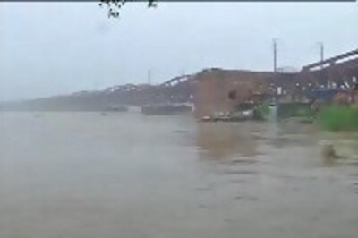 Swollen Yamuna claims one life, 5,000 evacuated
