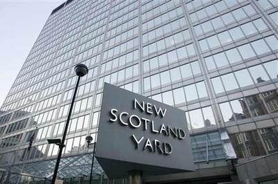 Nine Asians charged in UK over bomb plot